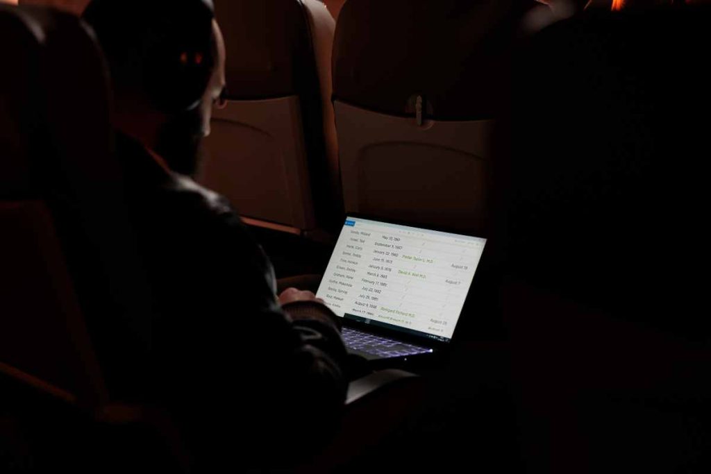 Free Dark Web Report – quick scan of stolen data